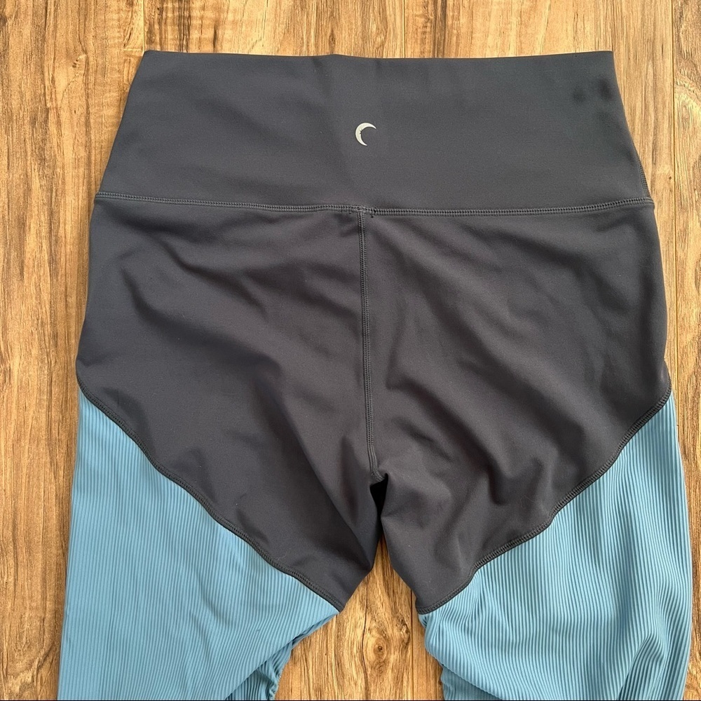 🦊NWOT Zyia Storm Parallel Luxe Leggings​​​ - Picture 7 of 10